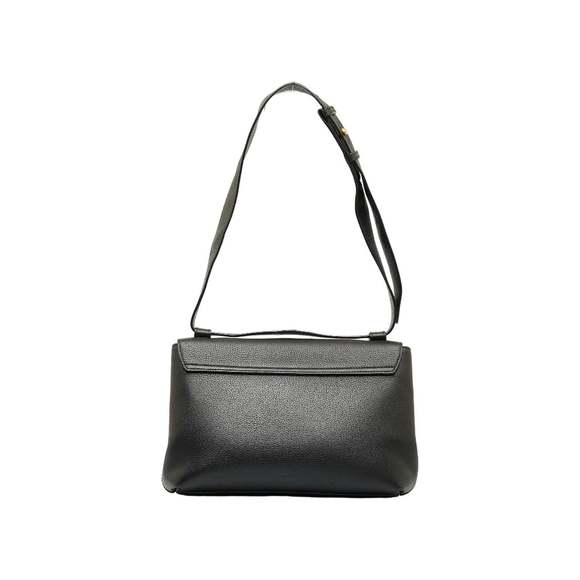 GUCCI Women's Leather Shoulder Bag with GG Marmont Design in Black - Picture 3 of 9